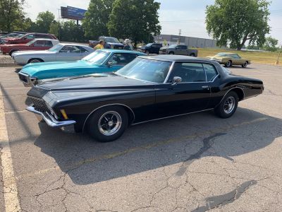 SEVERAL Rivieras in the hotel parking lot during the week

