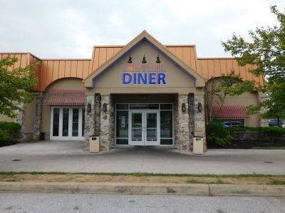Gateway Family Diner … In front of our host hotel …
Members took advantage of the convenience
